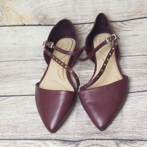 Women's Apt 9 Maroon Pointed Toe Flats - Picture 2 of 5